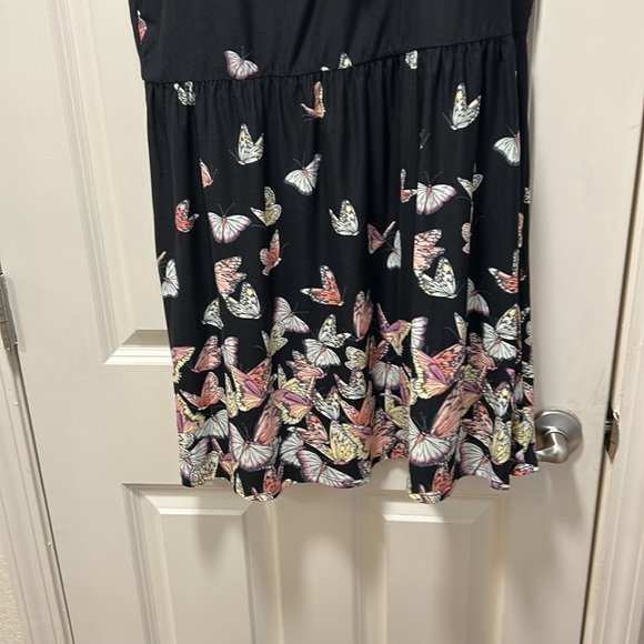 Woman Dress - Picture 3 of 4